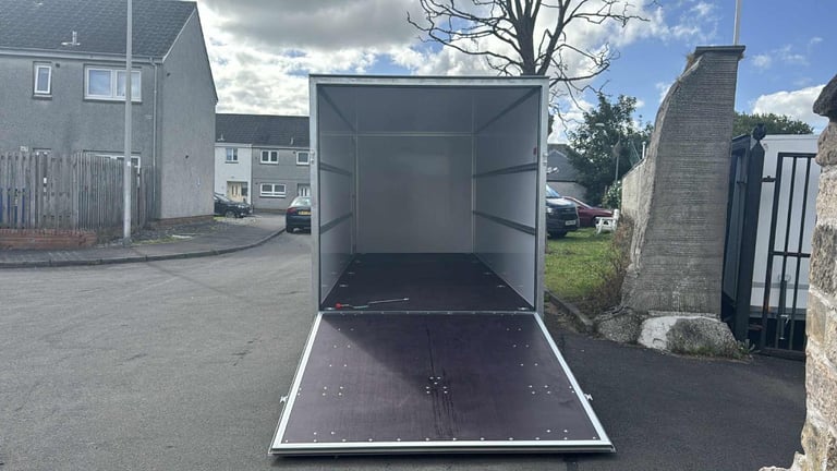 BRAND NEW NIEWIADOW 5M x 2M x 2M TWIN AXLE BOX TRAILER WITH RAMP AND SIDE DOOR 2700KG BRAKED
