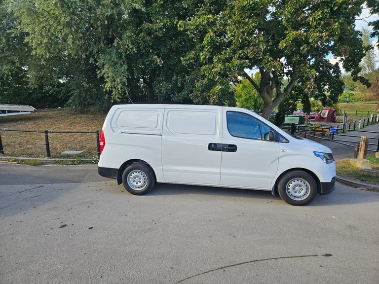 2019 Hyundai Iload 2.5 CRDi 116ps SE Van [6] Euro 6  PANEL VAN Diesel Manual