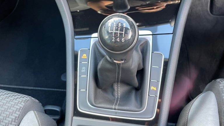 2018 Volkswagen Golf GOLF R-LINE TSI EVO Hatchback Petrol Manual