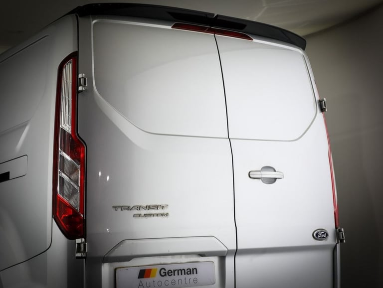 2022 Ford Transit Custom 2.0 320 EcoBlue Limited Crew Van Double Cab 5dr Diesel Manual L2 H1 Euro...
