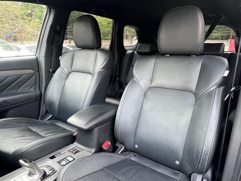 2019 Mitsubishi Outlander 2.4h TwinMotor 13.8kWh 4h SUV 5dr Petrol Plug-in