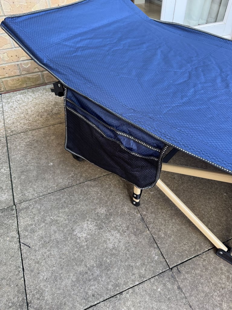 B&Q Portable Folding Camping Cot Outdoor Bed W. Carry Bag Blue
