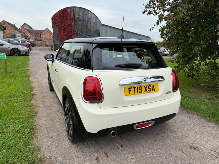 2019 MINI Hatch 1.5 Cooper Exclusive Euro 6 (s/s) 3dr HATCHBACK Petrol Manual