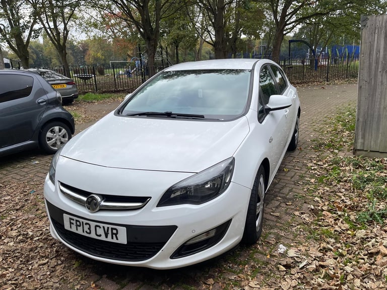 Vauxhall astra 2013