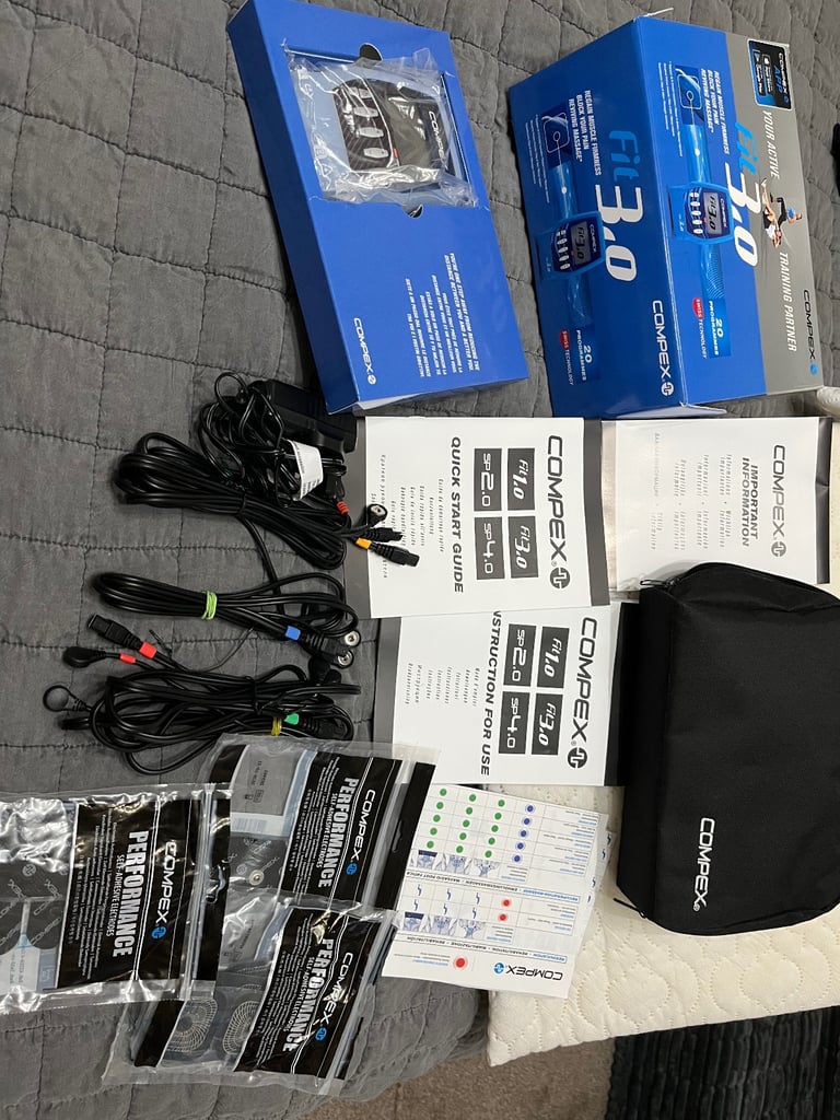 Compex Fit 3.0 Muscle Stimulator EMS with Tens Rehab Recovery Device
