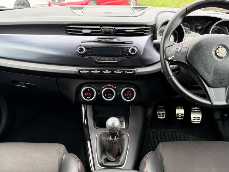 2012 Alfa Romeo Giulietta 1.6 JTDM-2 Veloce 5dr HATCHBACK DIESEL Manual