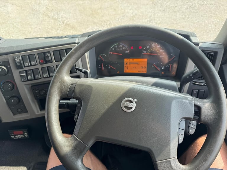 2018 VOLVO FE 280 6X2 FRIDGE 