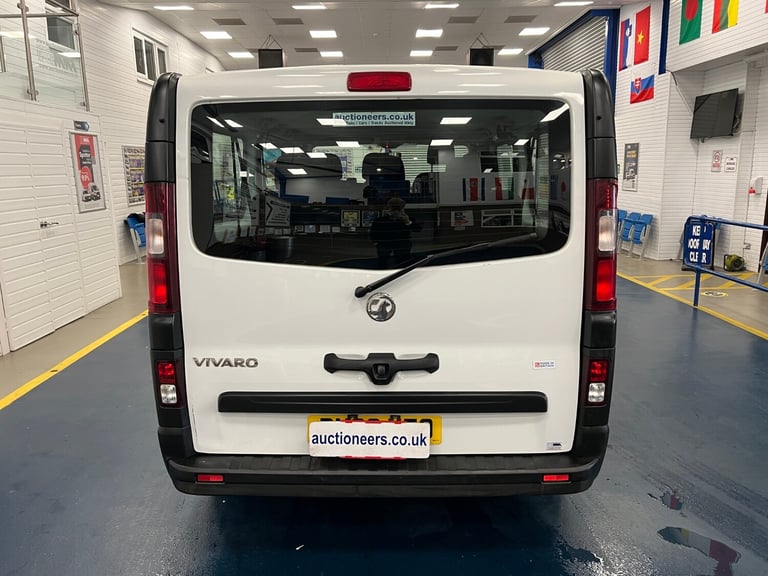 2018 Vauxhall Vivaro L2 1.6CDTI 120PS 9 SEAT LWB MINIBUS (EURO 6) MPV Diesel Manual