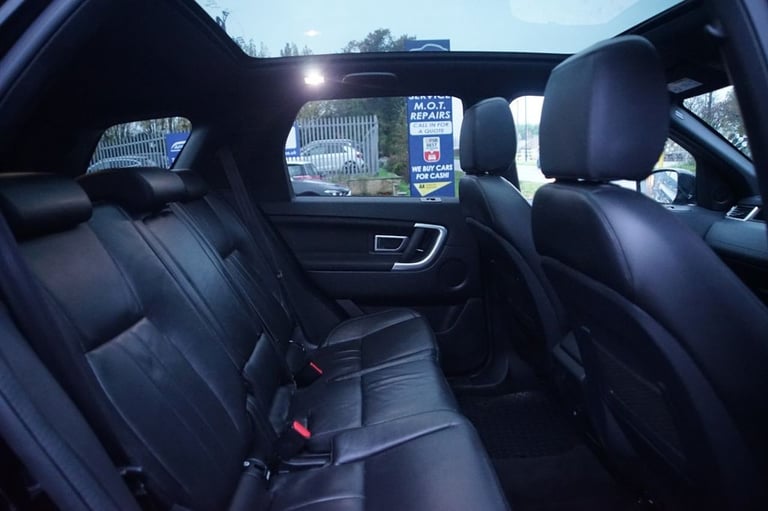 2019 Land Rover Discovery Sport 2.0 TD4 Landmark SUV 5dr Diesel Auto 4WD Euro 6 (s/s) (180 ps) ES...