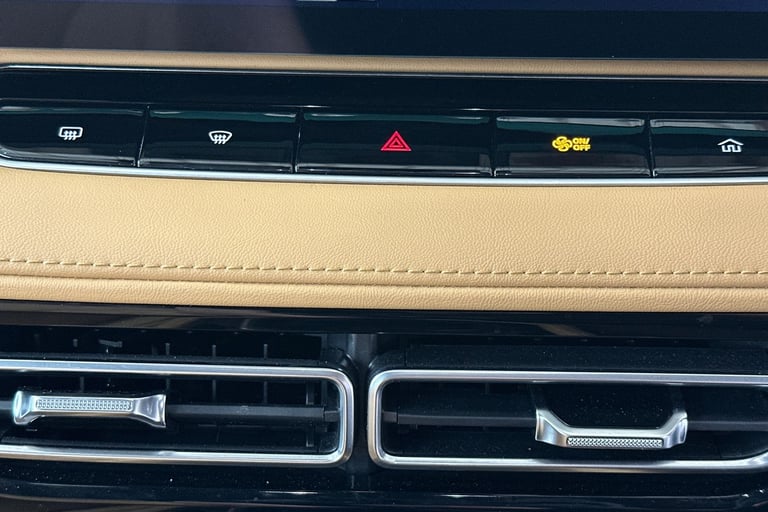 2024 MG MG HS 106290 Hatchback Petrol Manual