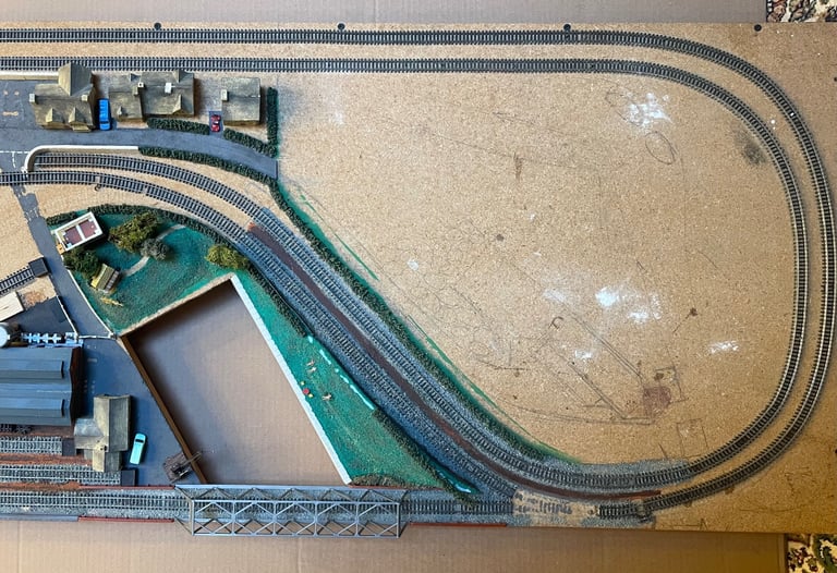 N Gauge model railway baseboard and scenery