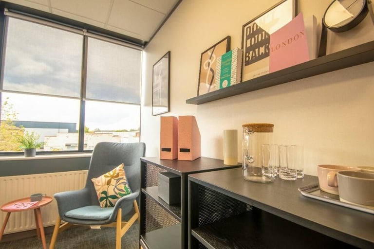 Office units in Egham