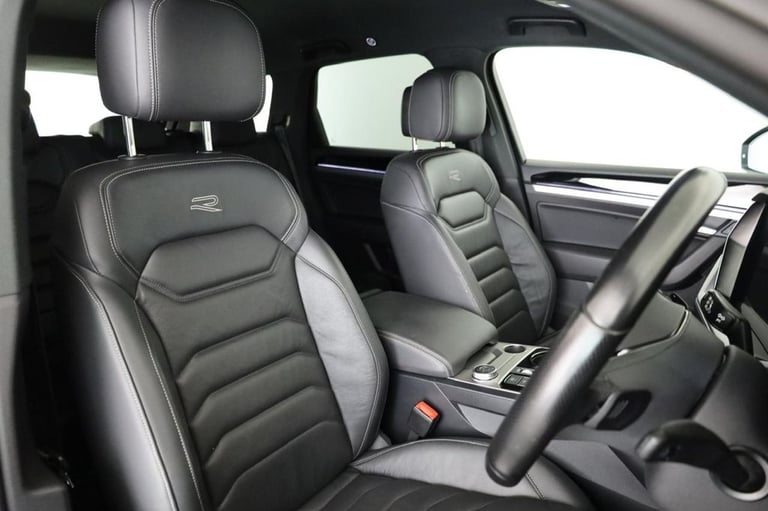 2023 Volkswagen Touareg 3.0 TDI V6 R-Line Tech SUV 5dr Diesel Tiptronic 4Motion Euro 6 (s/s) (231...