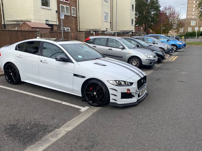 Jaguar, XE, Saloon, 2015, Other, 1999 (cc), 4 doors