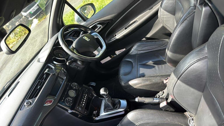 Citroen, DS3, Hatchback, 2011, Manual, 1598 (cc), 3 doors