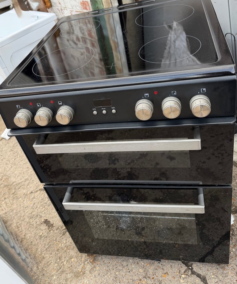 BUSH ELECTRIC CERAMIC COOKER (6cm Wide black)