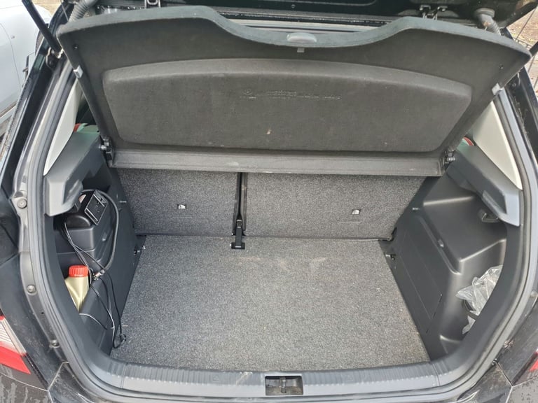 Skoda, FABIA, Hatchback, 2017, Manual, 1197 (cc), 5 doors