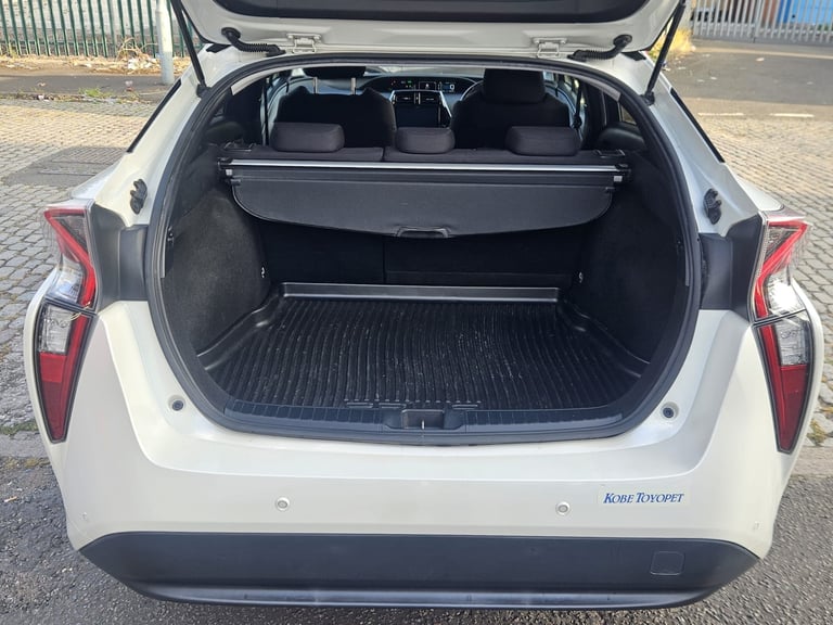 2018 Toyota Prius 1.8 Hybrid Automatic 5dr 5 Seats Hatchback Petrol/Electric Hybrid Automatic