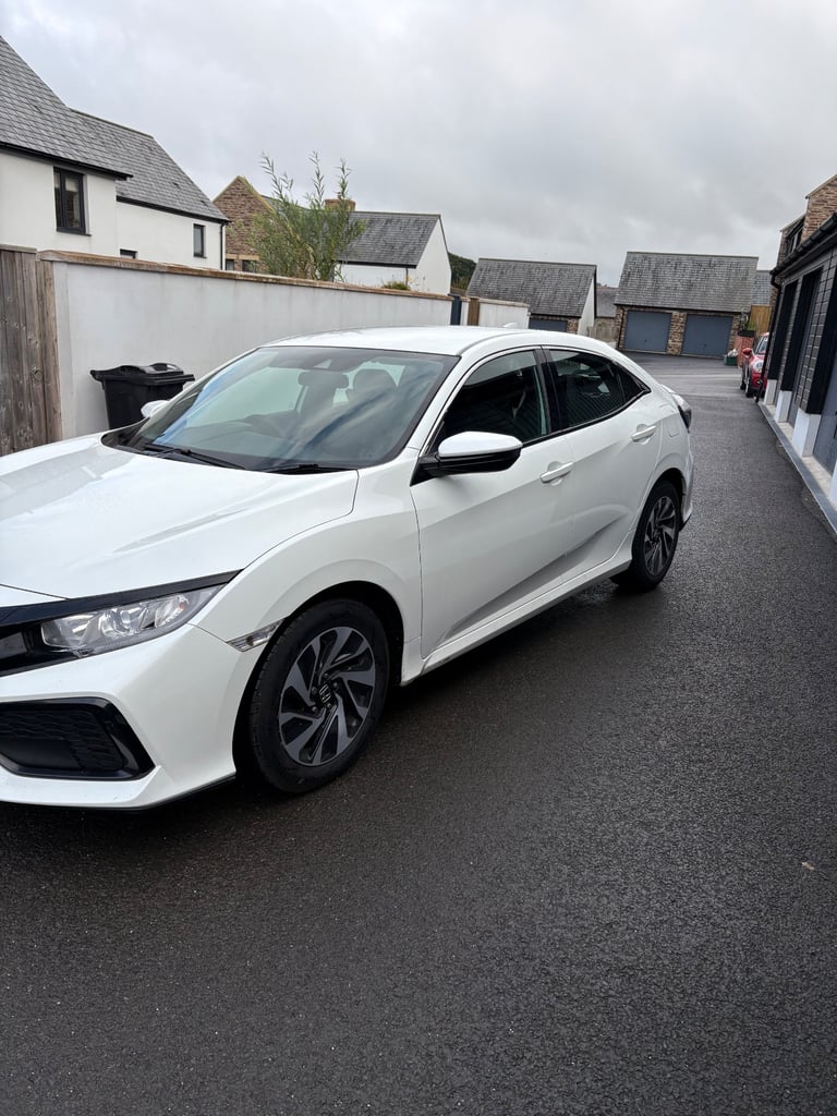 Honda, CIVIC, Hatchback, 2018, Manual, 988 (cc), 5 doors