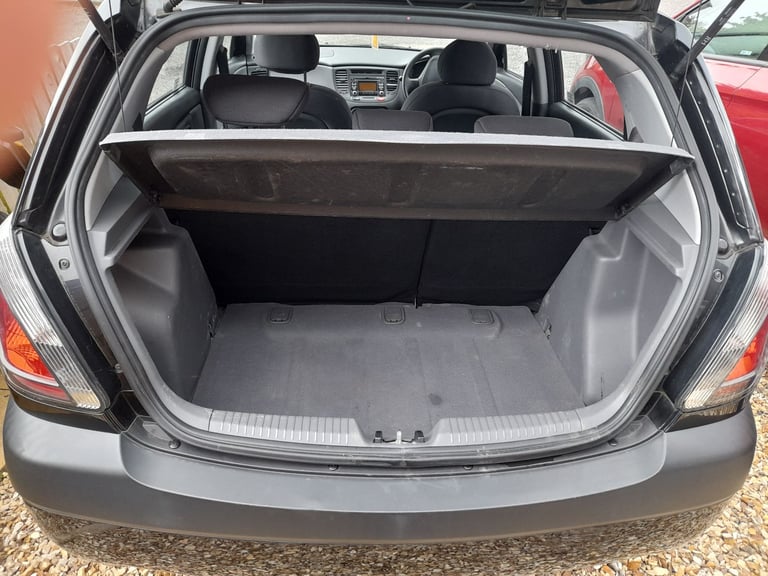 Kia, RIO, Hatchback, 2009, Manual, 1399 (cc), 5 doors