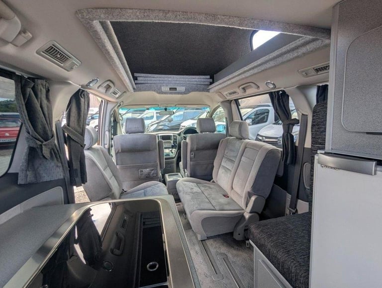 2004 TOYOTA ALPHARD CAMPERVAN