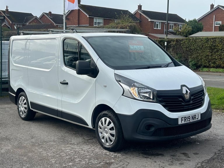 2019 Renault Trafic 1.6 dCi 27 Business SWB Standard Roof Euro 6 5dr PANEL VAN Diesel Manual