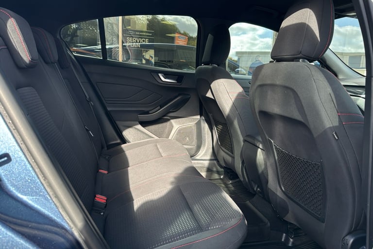  Ford Focus 1.0t Ecoboost St Line Hatchback 5dr Petrol Manual Euro 6 s/s 125 Ps