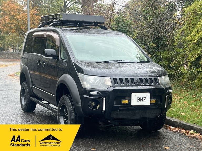 2010 Mitsubishi Delica D5 2.4 G NAVI PACKAGE 4WD AUTO 8ST MPV Petrol Automatic