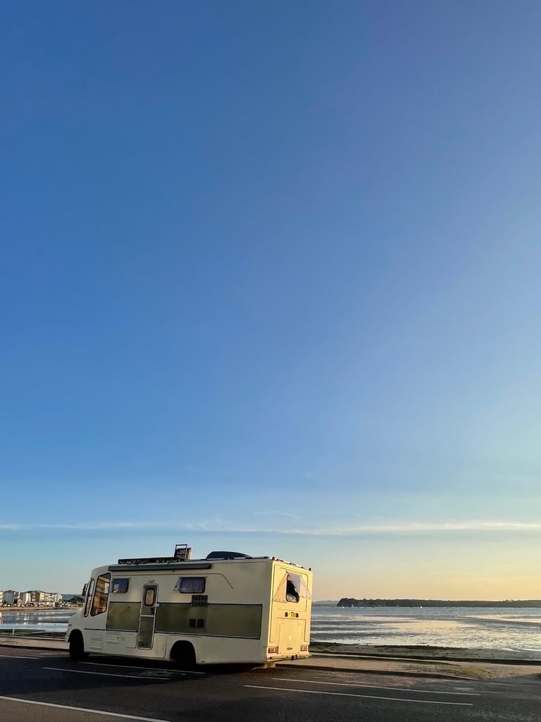 Dodge 50 motorhome, automatic, perkins 4-cylinder 4.0l engine