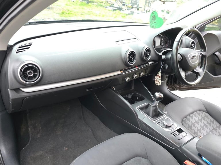 2016 Audi A3 2.0 TDI SE Technik Sportback Euro 6 (s/s) 5dr Hatchback Diesel Manual