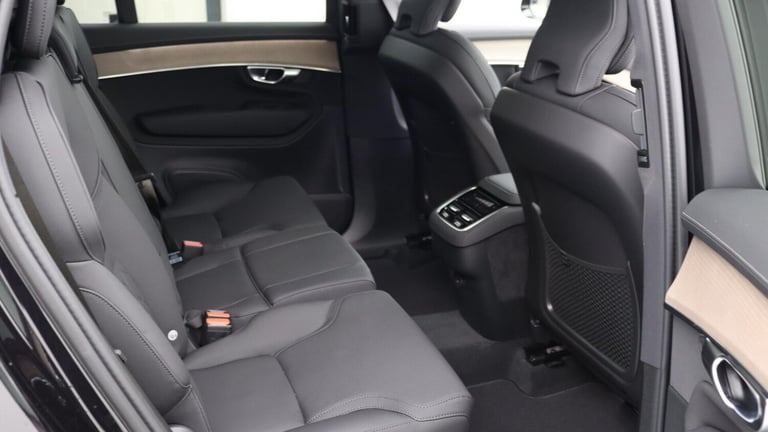  Volvo XC90 B5 (P) AWD Plus Dark (Sunroof, Harman Kardon, 360 Camera) Petrol/Electric Hybrid Auto...