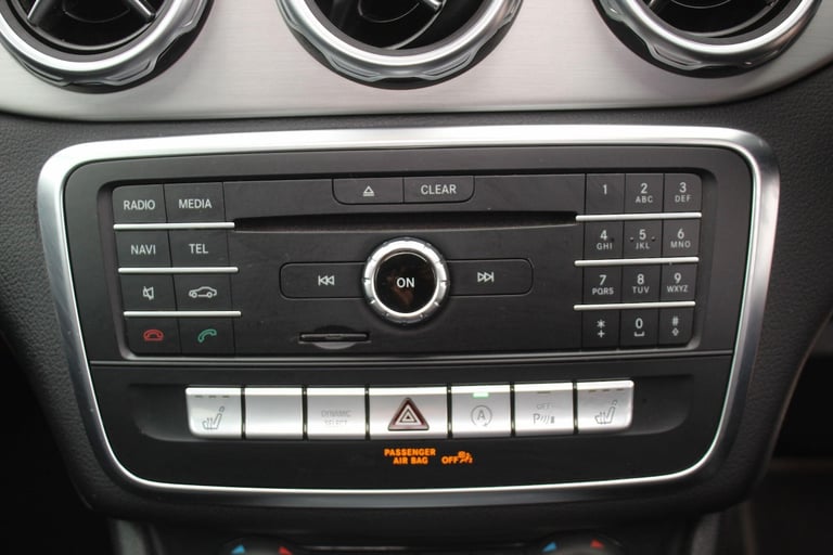 2019 Mercedes-Benz GLA 1.6 GLA200 AMG Line Edition (Plus) 7G-DCT Euro 6 (s/s) 5dr ESTATE Petrol A...