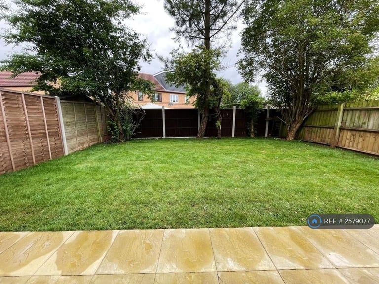 3 bedroom house in Rillington Gardens, Milton Keynes, MK4 (3 bed) (#2579077)
