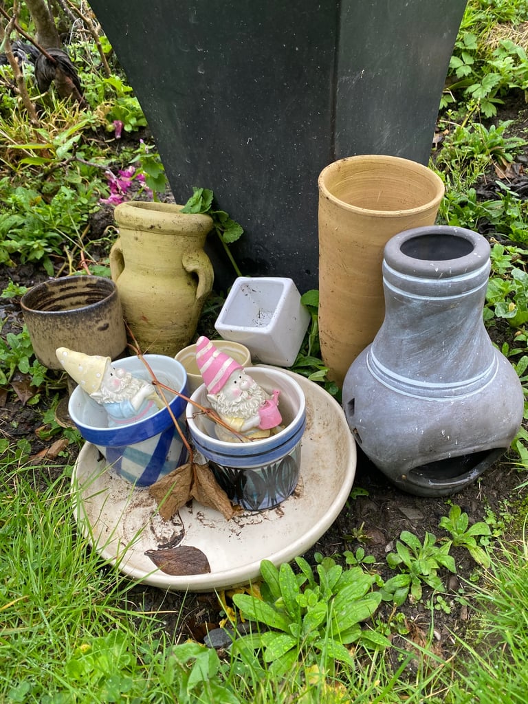 Custom planters available for special occasions 