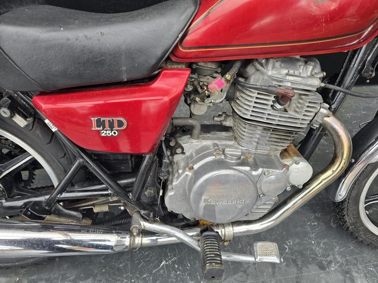 KAWASAKI 250 LTD PROJECT BIKE HPI CLEAR