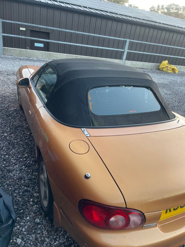 Mazda, MX-5, Convertible, 1998, Manual, 1840 (cc), 2 doors