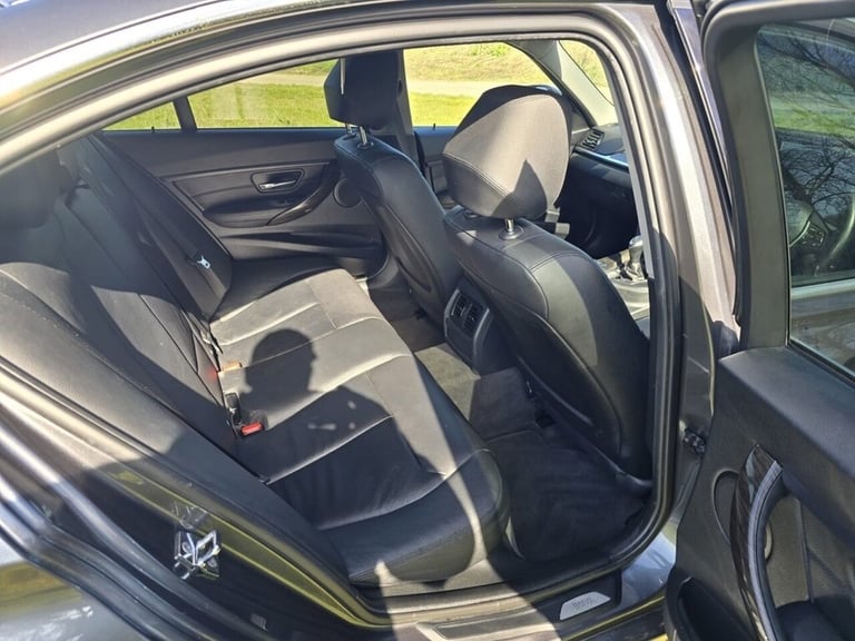 2012 BMW 3 Series 2.0 320d Luxury Saloon 4dr Diesel Manual Euro 5 (s/s) (184 ps) Saloon Diesel Ma...