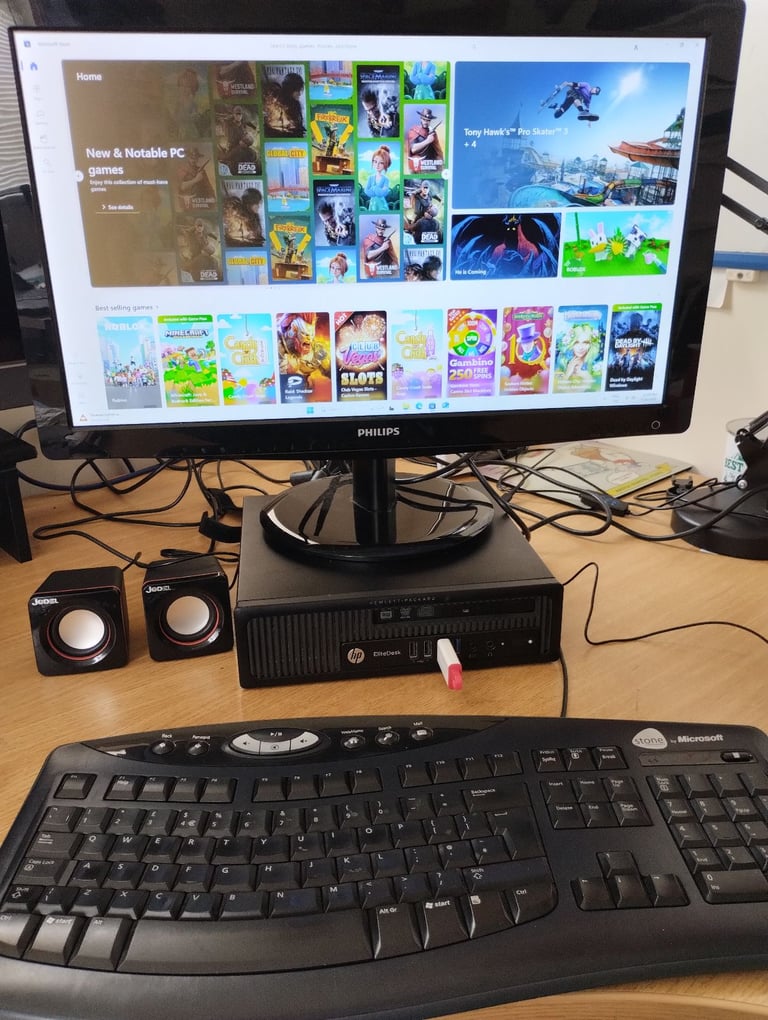 HP EliteDesk PC. Windows 11, MS OFFICE,  i5, 8GB RAM, 128GB SSD + 320GB HDD, 24 inch monitor.