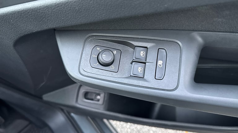 2025 Ford Transit Connect 1.5 EcoBoost PHEV 150 Limited Van Auto PANEL VAN PETROL/ELECTRIC Automatic