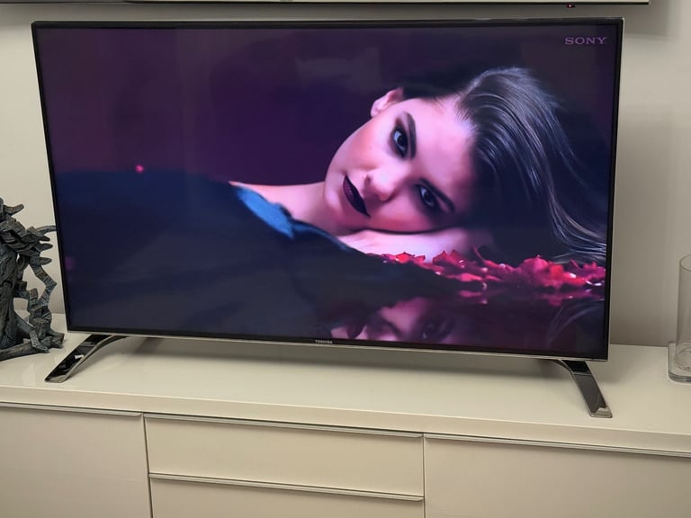 Toshiba 49” 4K Ultra HD WiFi Smart TV With Freeview Play