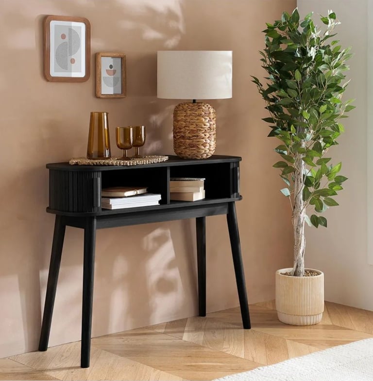 Console table 