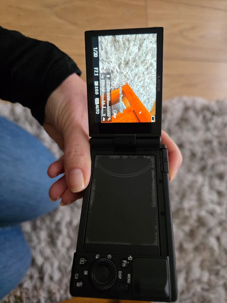 Sony ZV-1 vloggers camera with case, 4x batteries and  tripod camera grip