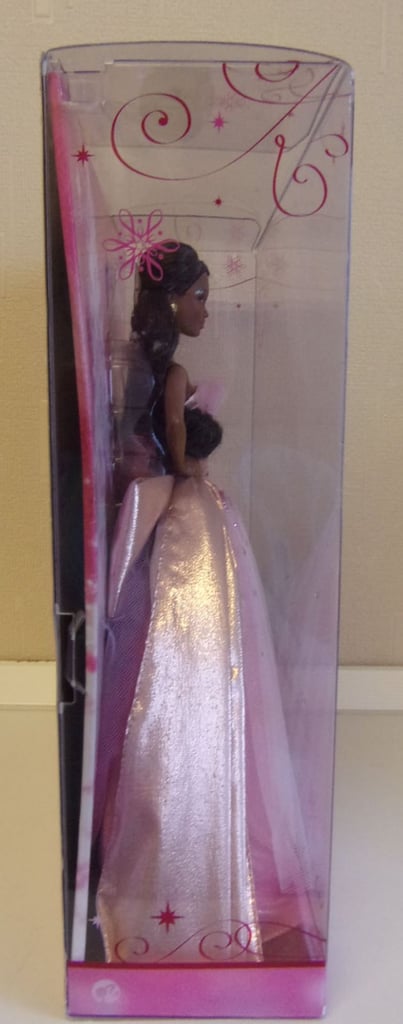 Holiday barbie African american doll 2009 (NRFB) 