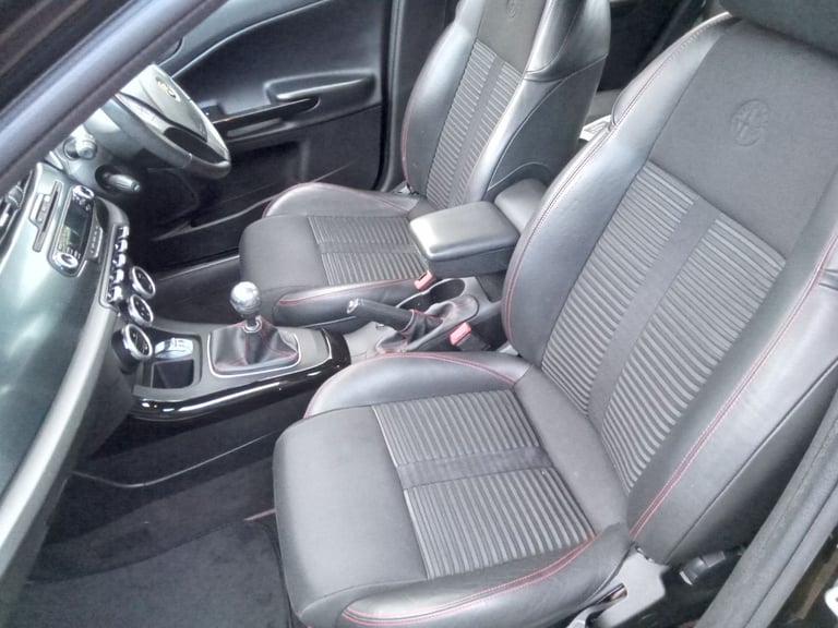Alfa Romeo, GIULIETTA, Hatchback, 2013, Manual, 1956 (cc), 5 doors
