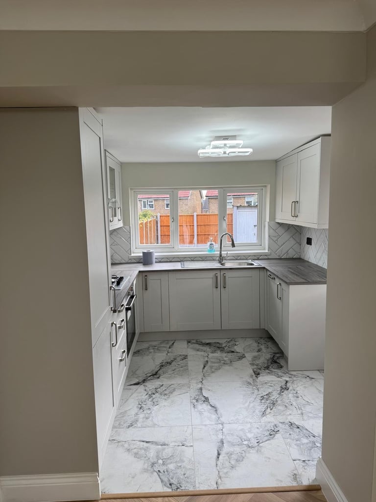 3 bed room rent in basildon