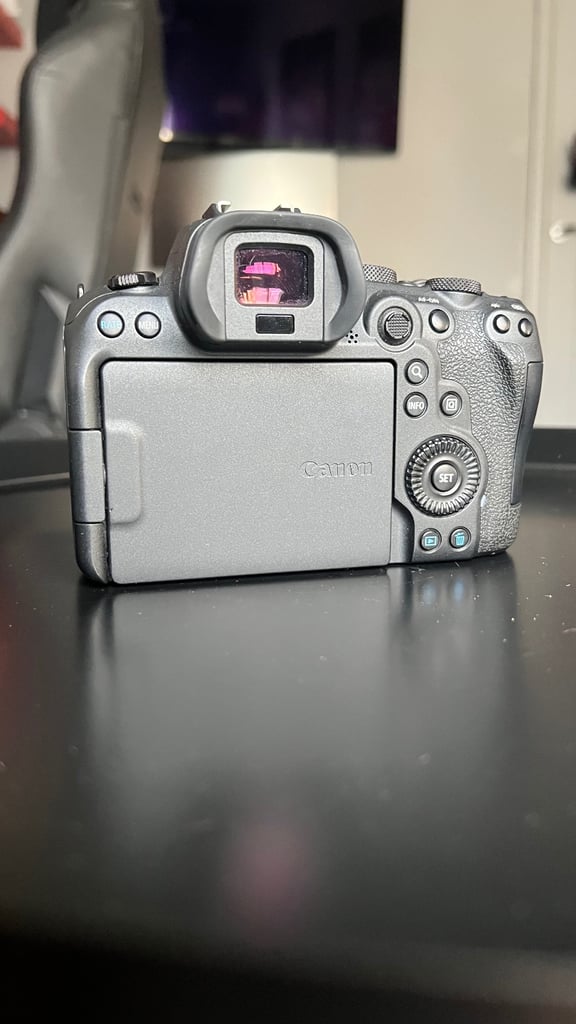 Canon R6 (Body only) 