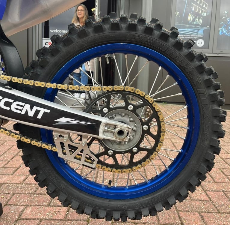 YAMAHA YZ450F / YZF450 2025 - LOW HOURS - IMMACULATE EXAMPLE - CRESCENT SUPPLIED