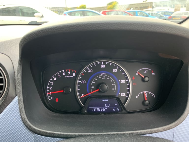 2015 Hyundai i10 1.2 SE 5dr HATCHBACK Petrol Manual