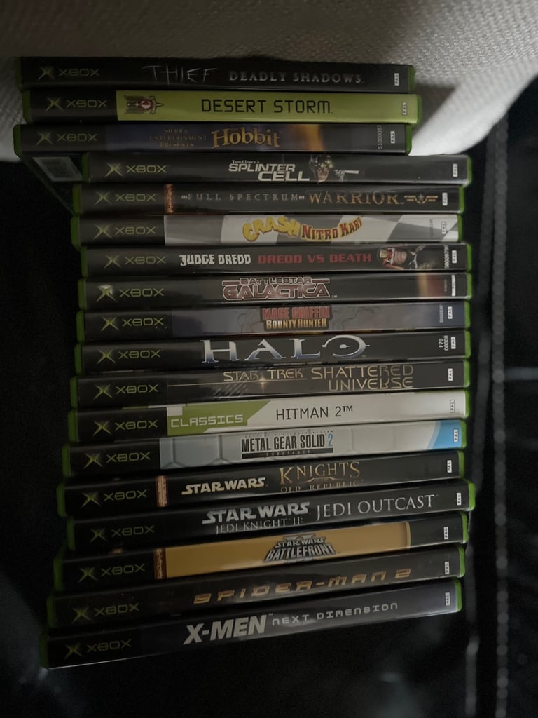 Retro Xbox original console with games & controllers