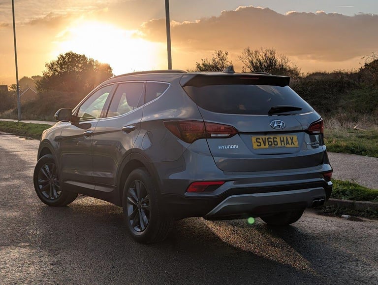 2016 Hyundai Santa Fe 2.2 CRDi Blue Drive Premium 4WD Euro 6 (s/s) 5dr ESTATE Diesel Manual
